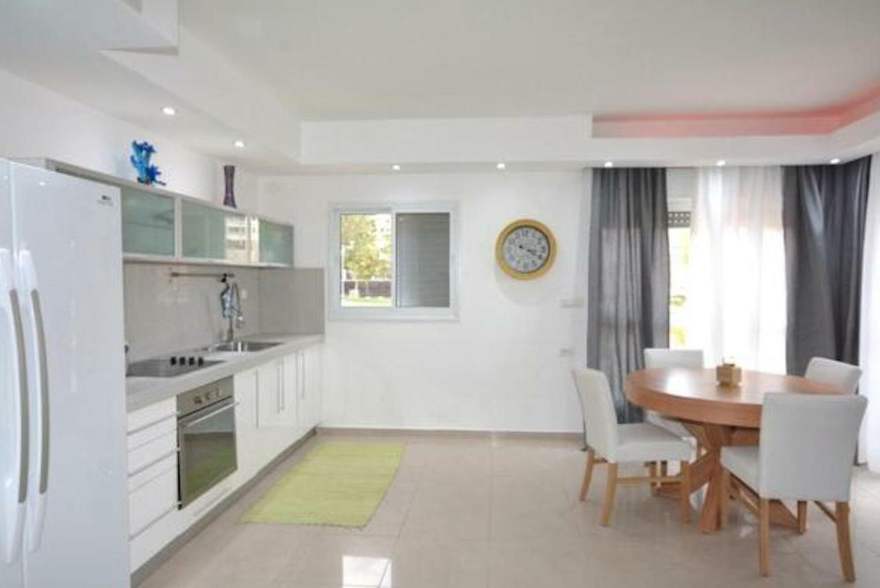 Sweethome26 Apt Eilat Sea View / Free Parking Buitenkant foto